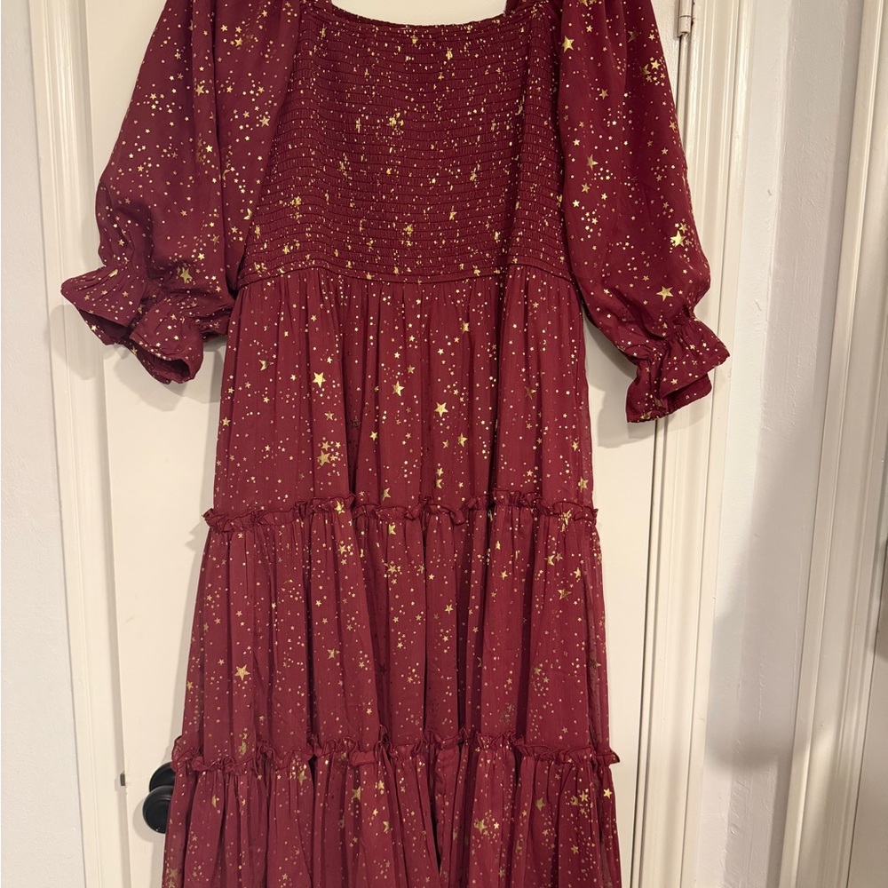 Ivy City Co Burgundy Starry Midi Dress